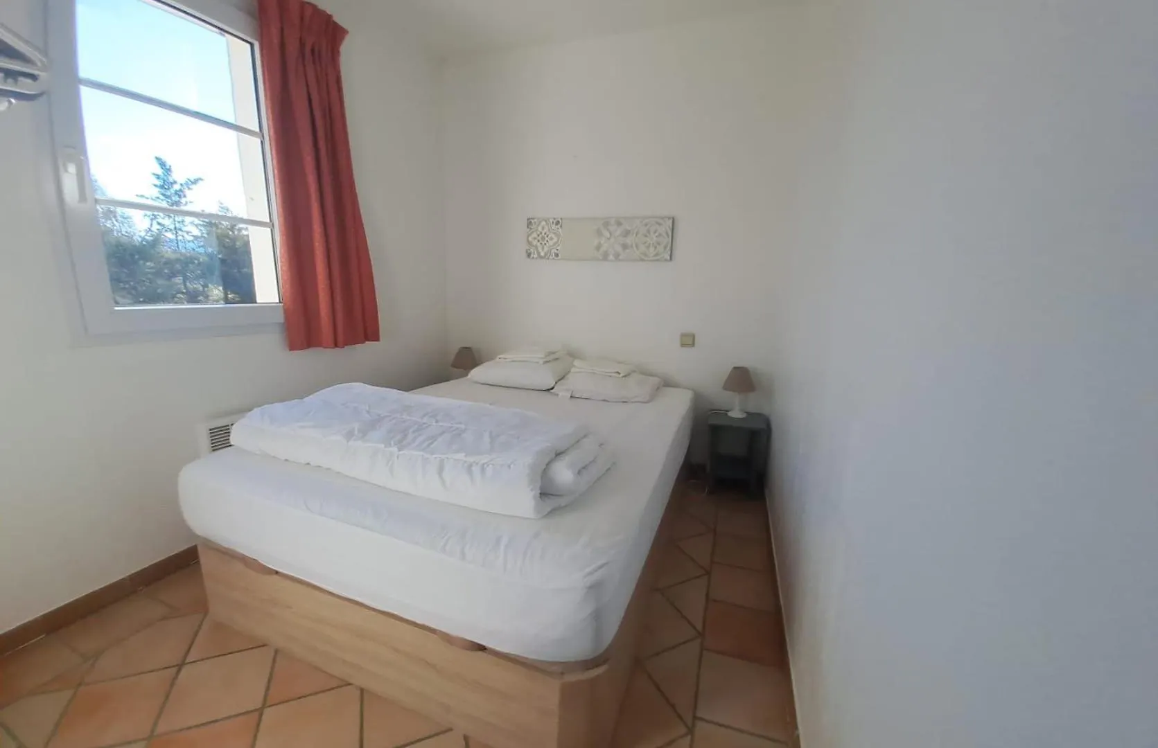 Grileg- Pour Des Vacances Ideales En Famille ! T2 Cabine Dans Residence Avec Piscine Chauffee Grimaud 0*,  France