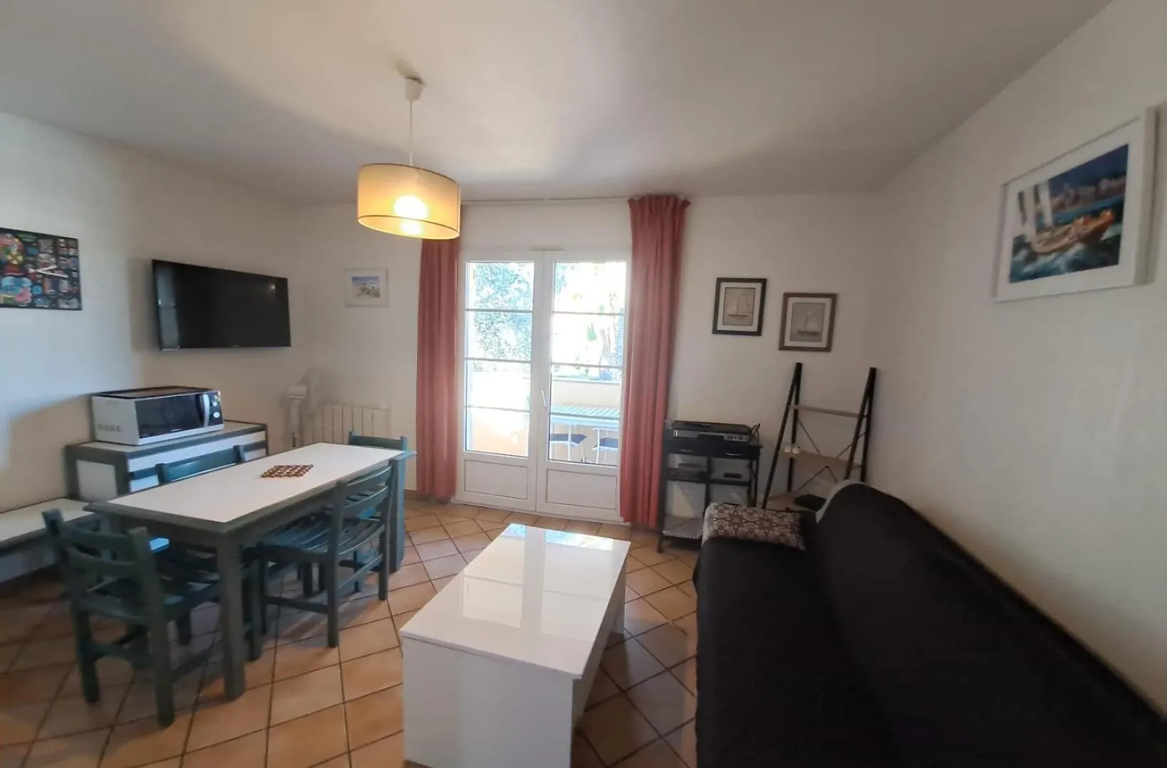 Apartment Grileg- Pour Des Vacances Ideales En Famille ! T2 Cabine Dans Residence Avec Piscine Chauffee Grimaud