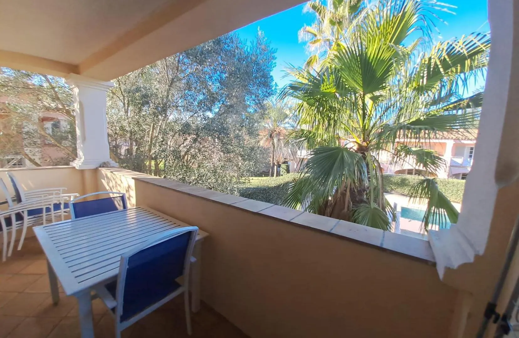 Grileg- Pour Des Vacances Ideales En Famille ! T2 Cabine Dans Residence Avec Piscine Chauffee Grimaud France